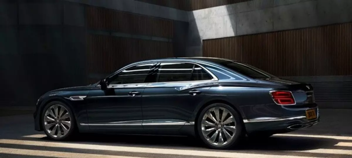 bentley-flying-spur-2023