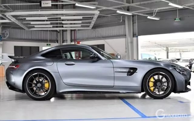 dau-xe-mercedes-amg-gtr-coupe