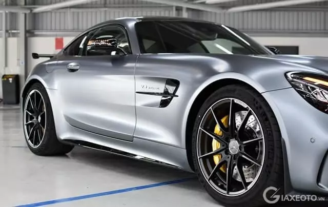 hong-xe-mercedes-amg-gtr