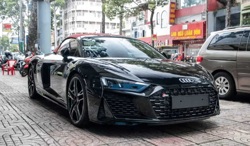 Audi R8 V10 Spyder 2024 có khá nhiều tiện nghi