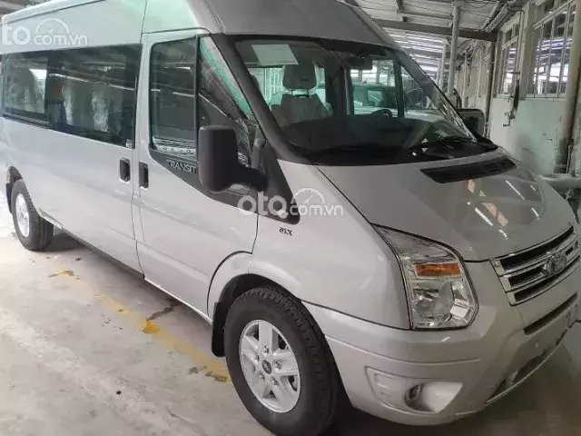 Có nên mua xe Ford Transit 2019 cũ?