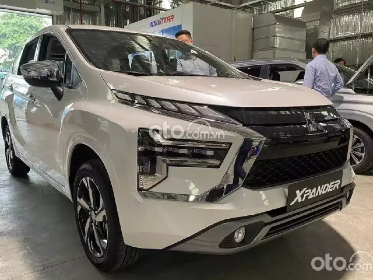 Ngoại hình Mitsubishi Xpander cũ đời 2018 - 2019.