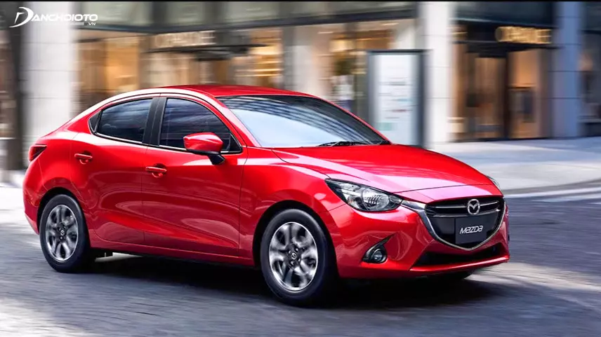 Fiesta 2018 có chiều rộng và chiều cao nhỉnh hơn Mazda 2 2018