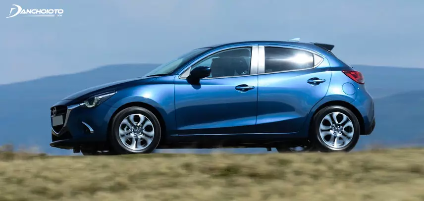 Hệ thống giải trí trên Mazda 2 2018