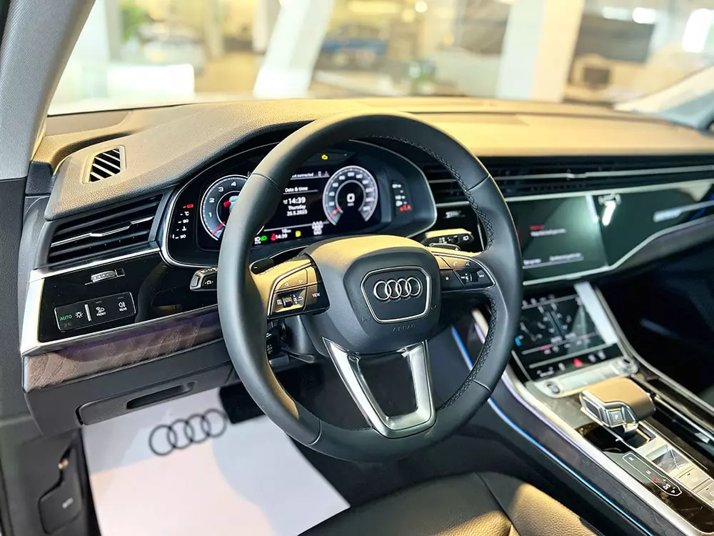 Không gian nội thất trên xe Audi Q7