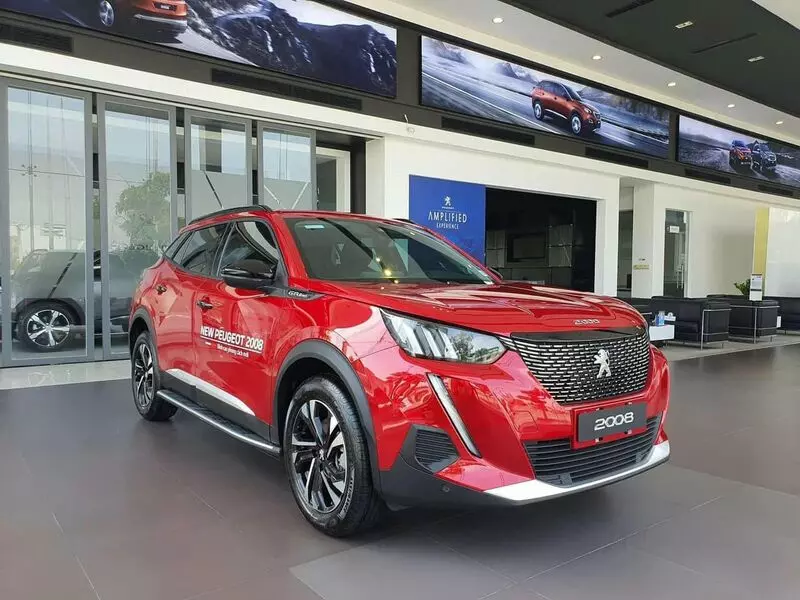 Giá xe Peugeot 2008 khá cao so với các dòng xe cùng phân khúc