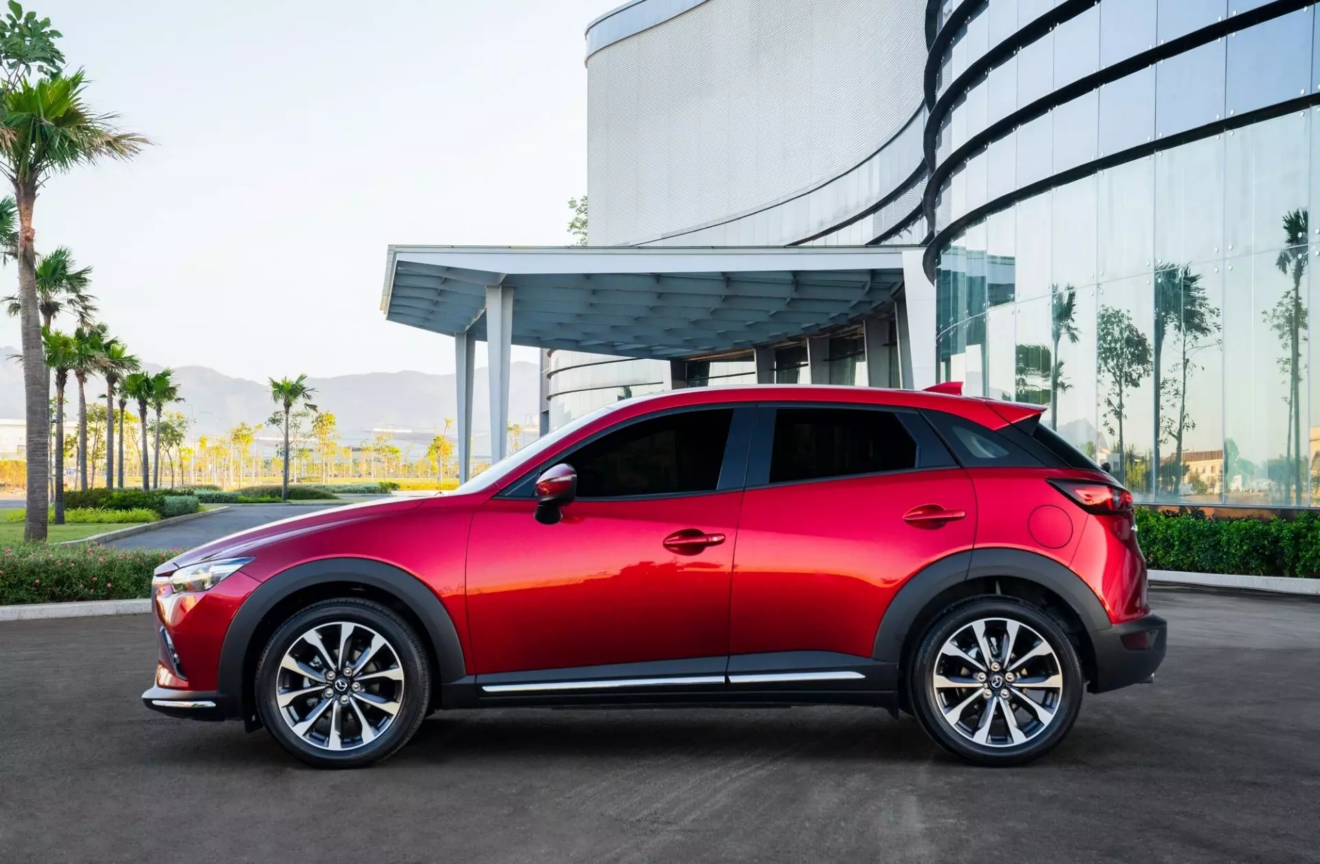 Giá xe Mazda CX-3 tháng 09/2023: Thông số & Đánh giá chi tiết