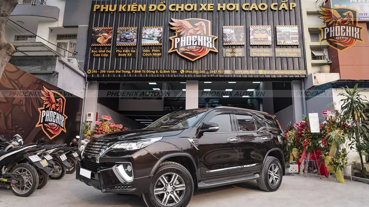 Viền che mưa xe Fortuner