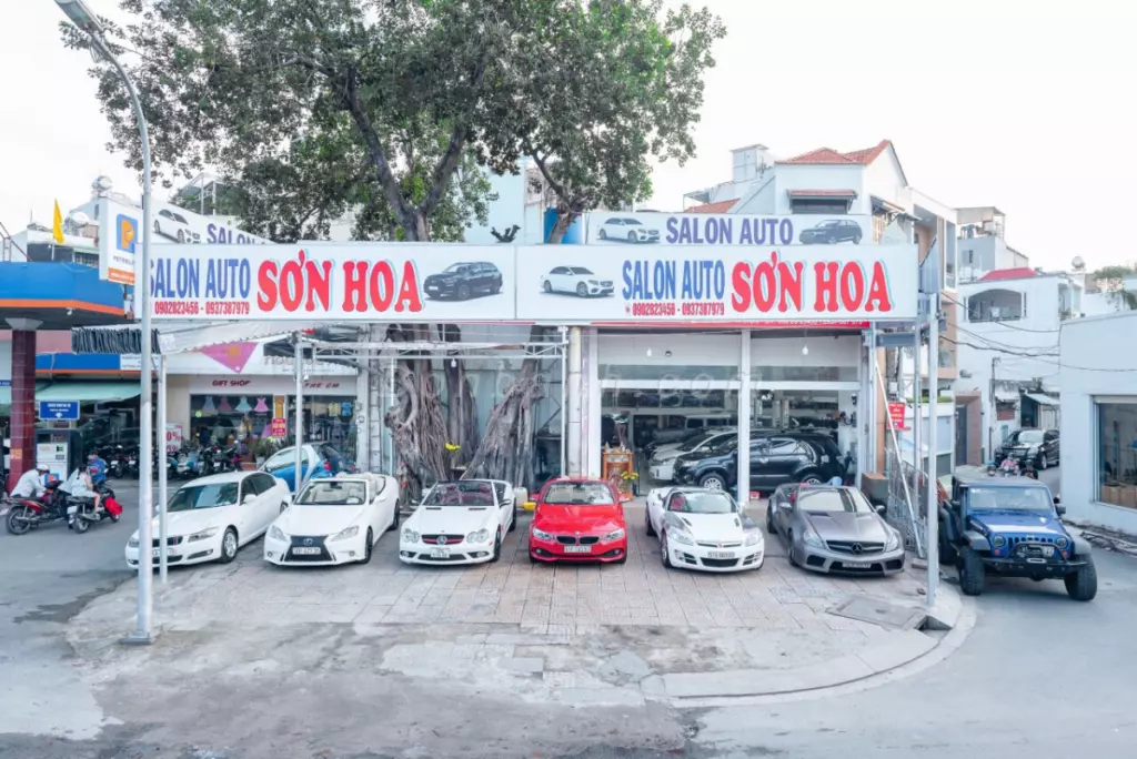 Salon Auto Sơn Hoa