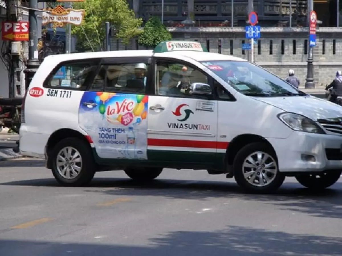 Hình ảnh xe taxi 7 chỗ của Taxi VinaSun