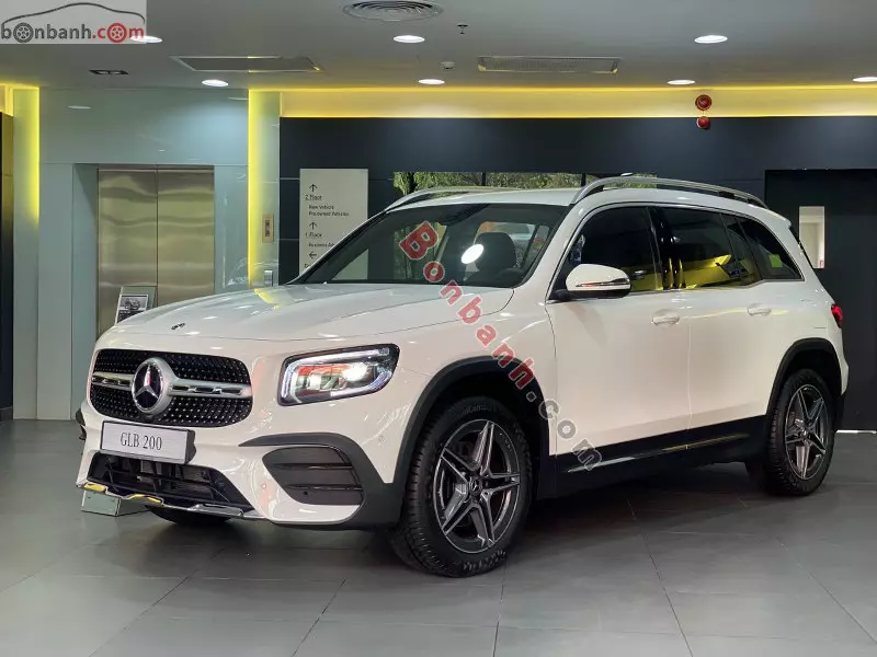 Mercedes-Benz GLB 2024