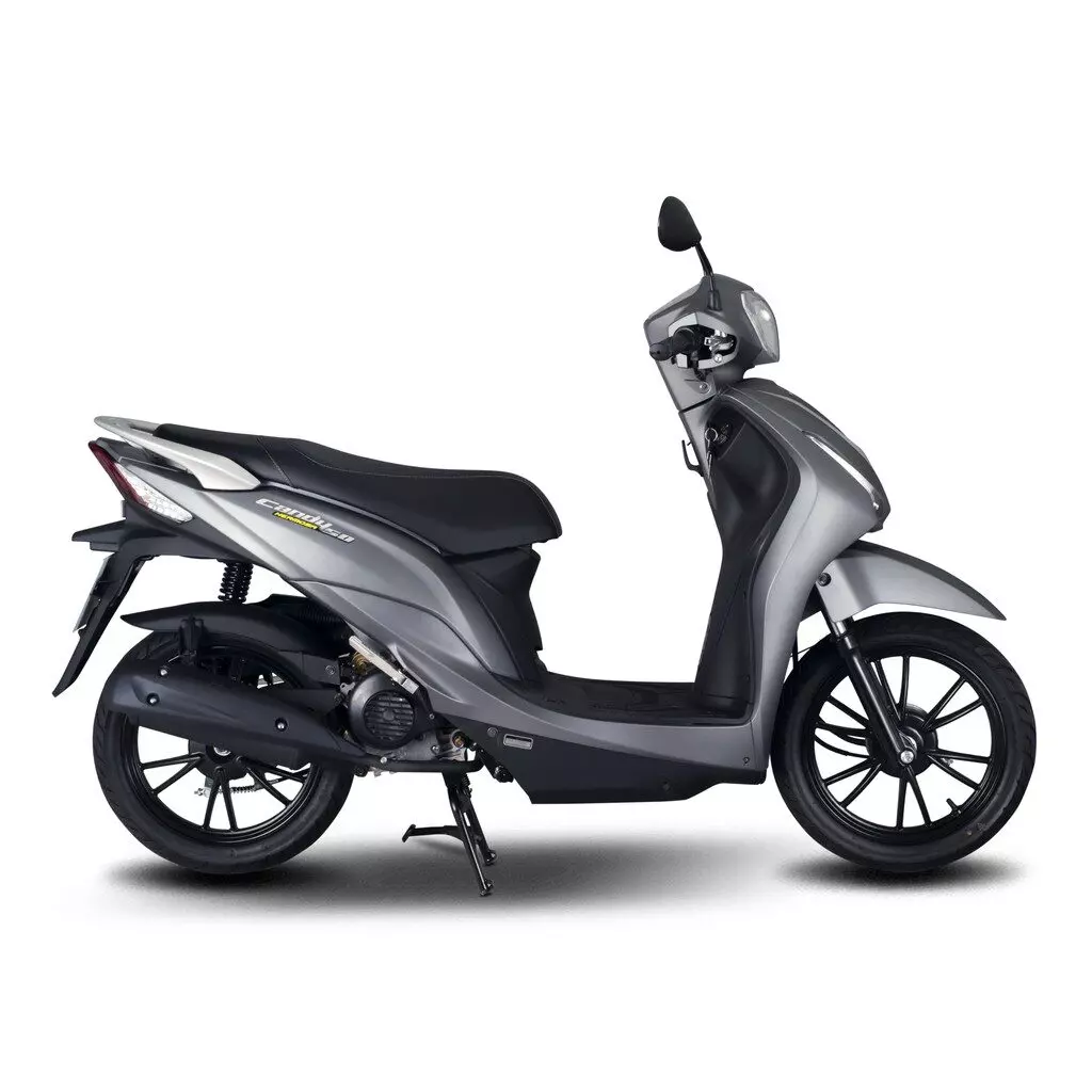 Kymco Candy 50cc có thiết kế cân đối