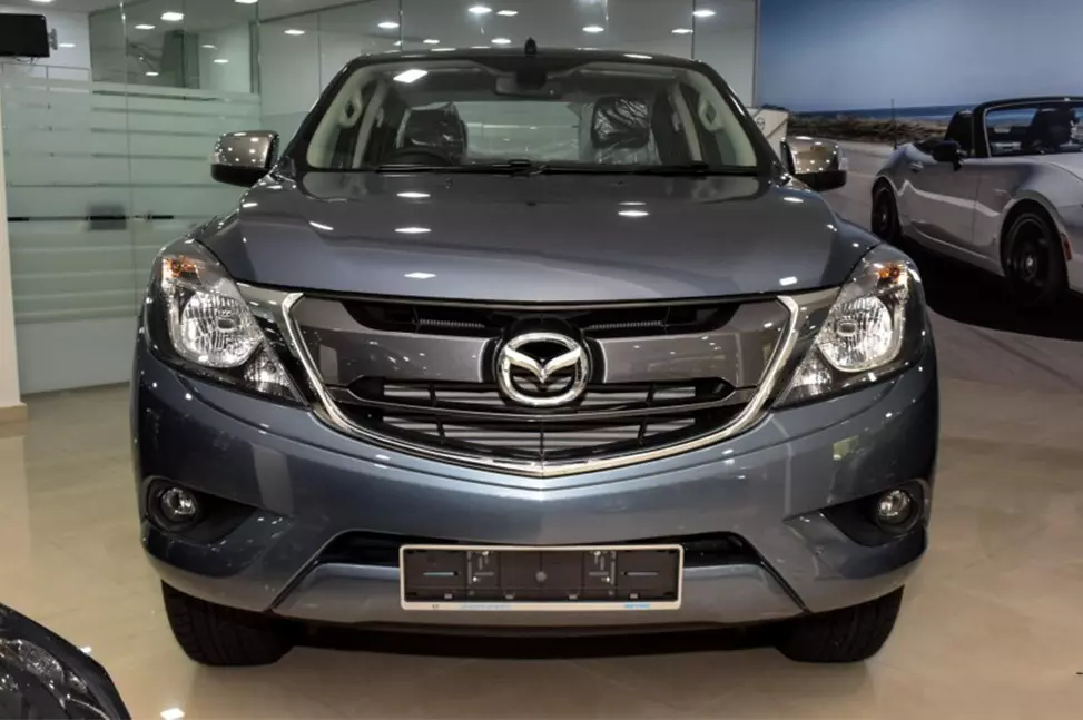 Giá Xe Mazda BT-50 2.2 Luxury AT