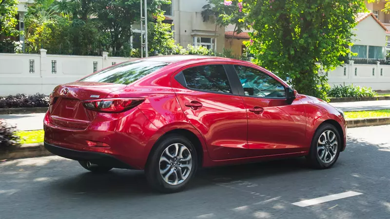 Chi tiết xe Mazda 2 Sedan 2019 - khác biệt bản Deluxe và Premium - Ảnh 4