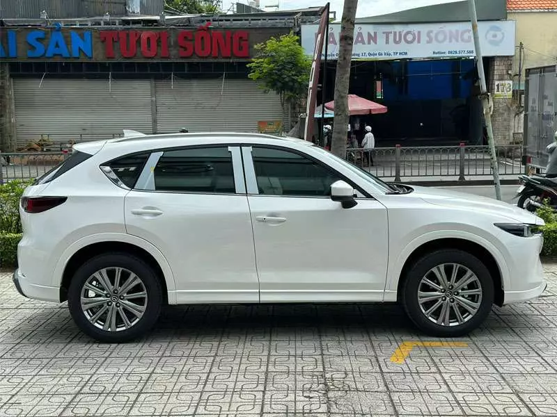 Mazda CX5 2.0L Exlusive Màu Trắng