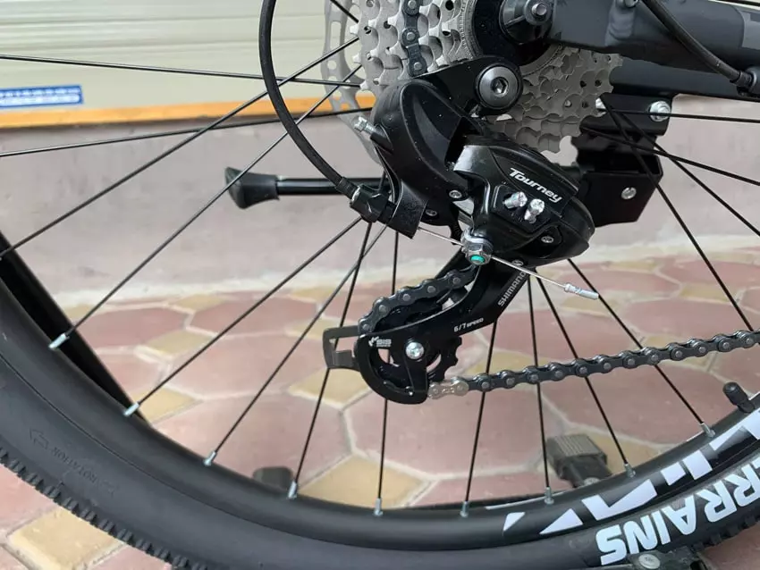 Bộ sang líp Shimano trên xe đạp thể thao MTB Trinx TX20