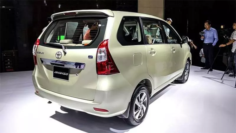 Đánh giá đuôi xe Toyota Avanza 2019