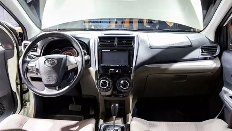 Đánh giá nội thất xe Toyota Avanza 2019