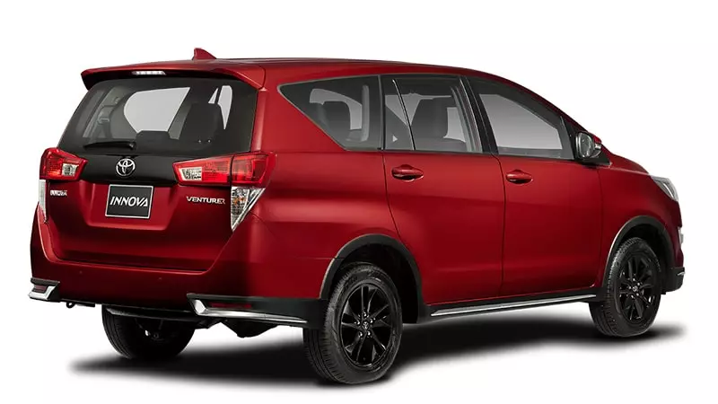 Đánh giá ngoại thất đuôi xe Toyota Innova 2019