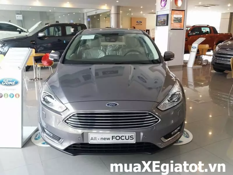 Giá xe Ford Focus 2017 khuyến mãi tốt nhất tại Sài Gòn Ford - Đánh giá nội thất xe Focus