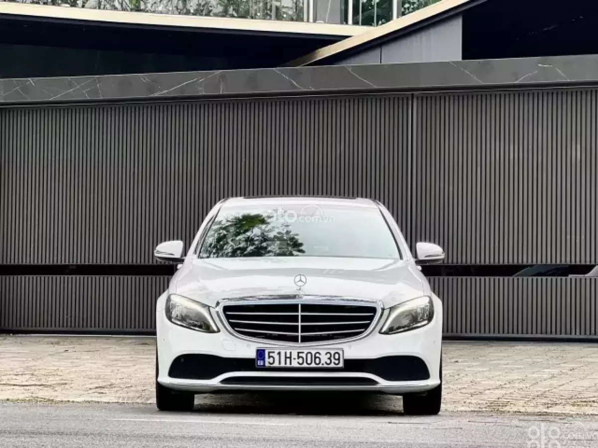 Giá xe Mercedes-Benz C200 2018 mới nhất tại Oto.com.vn