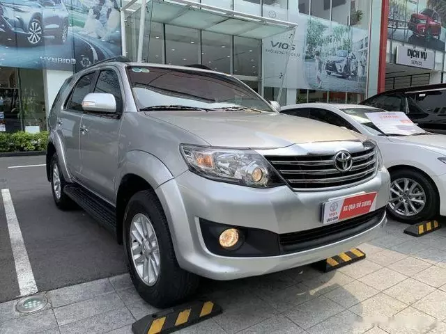 Toyota Fortuner V4X2 2012