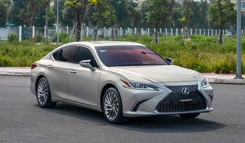 Lexus ES 250 phiên bản 2015