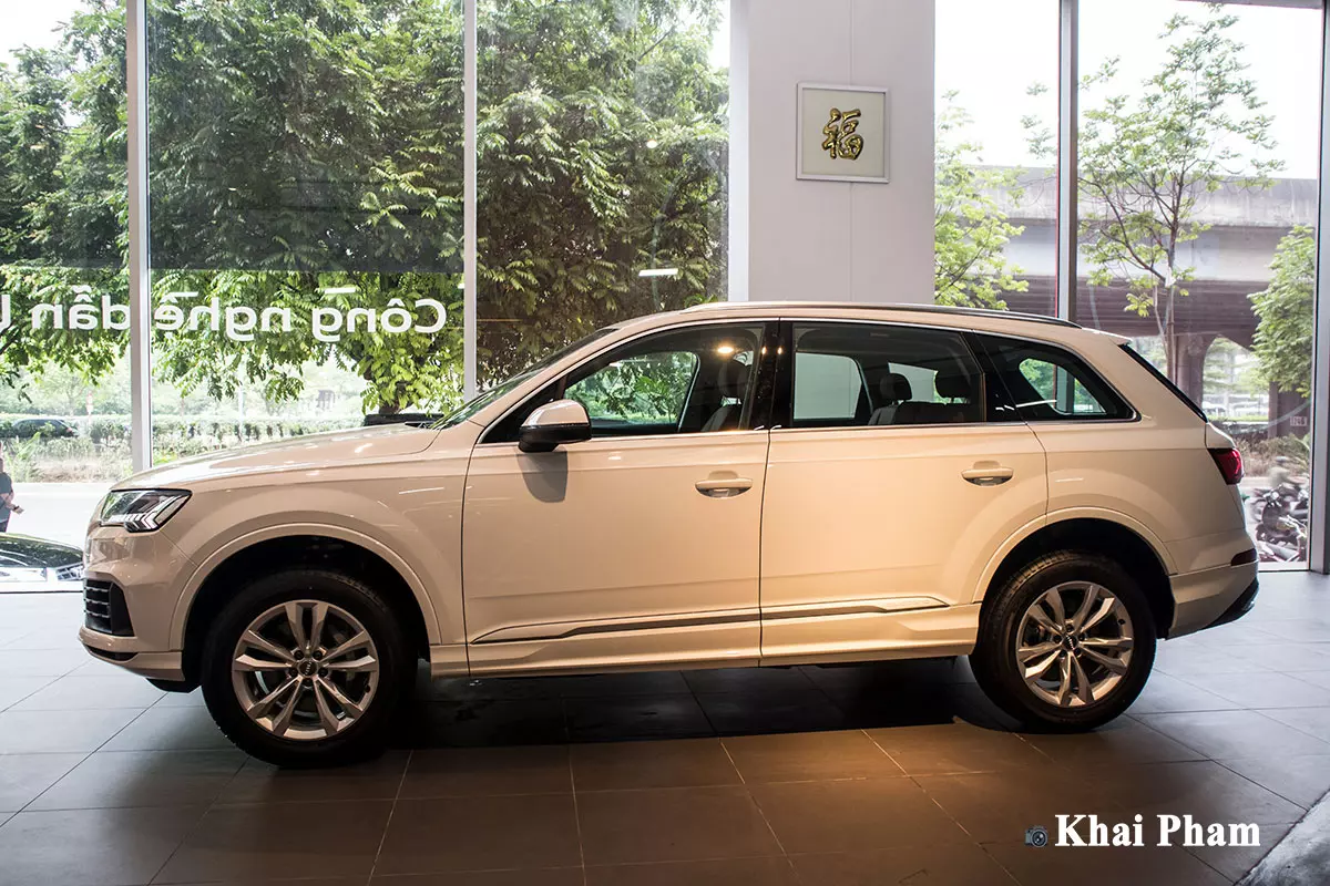 Audi Q7 2020 sở hữu ngoại hình thể thao mạnh mẽ