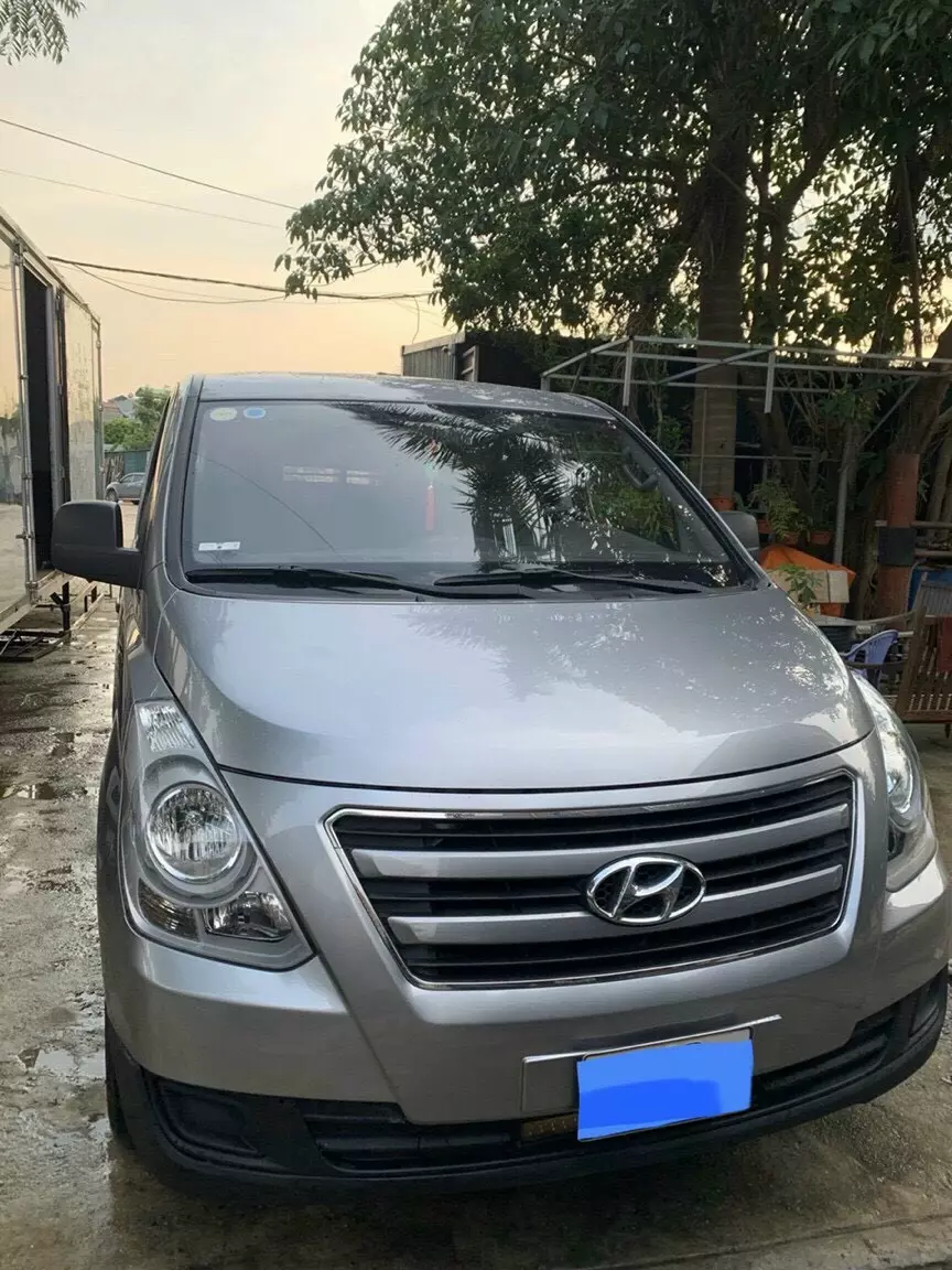 Mua bán xe Hyundai Starex cũ 3 chỗ