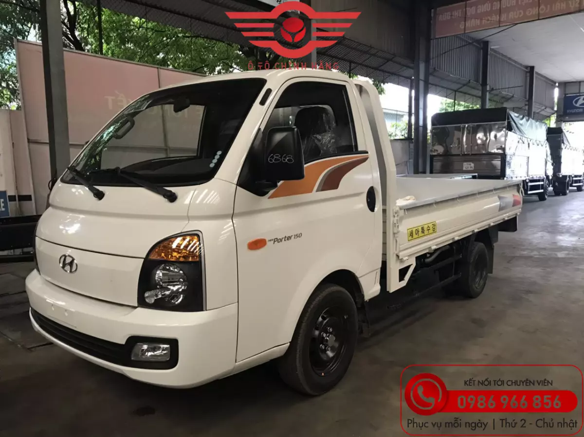 Xe tải Hyundai H150 Thùng Mui Bạt