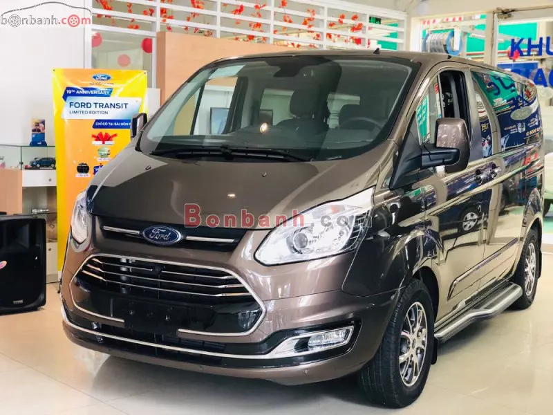 Ngoại thất Ford Tourneo 2021