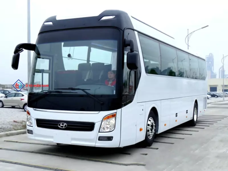 Hyundai 35 chỗ