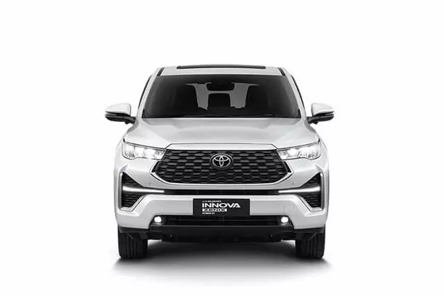 Toyota-Innova-2023-than-xe