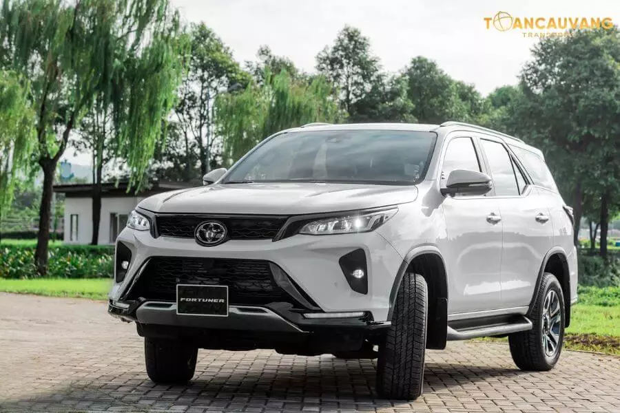 Toyota 7 chỗ Fortuner