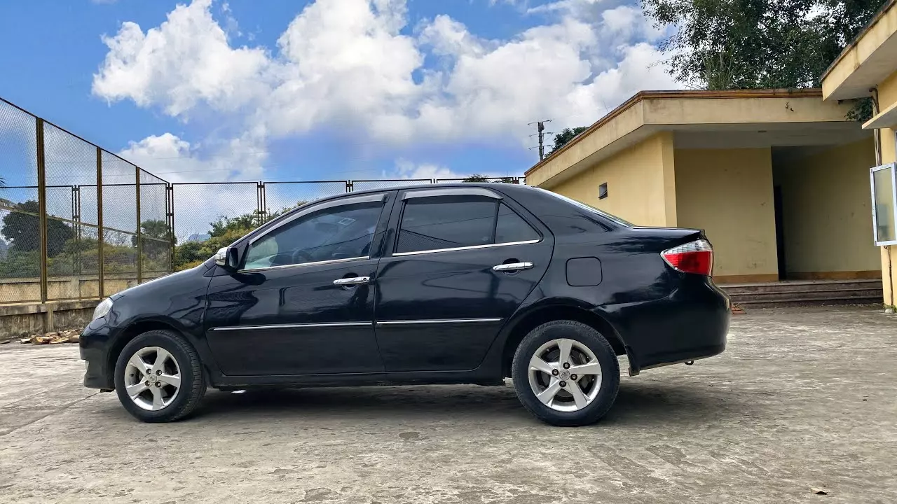 old xe vios giá 300 triệu