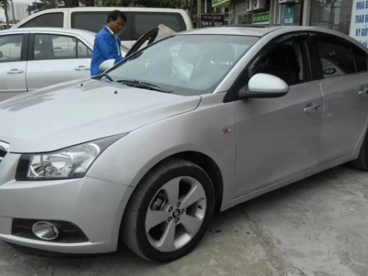 lacetti-cdx-co-ngoai-that-dep