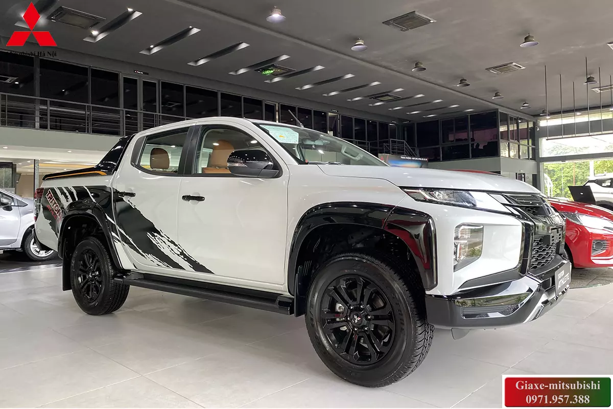 xe bán tải Mitsubishi Triton Athlete Màu trắng