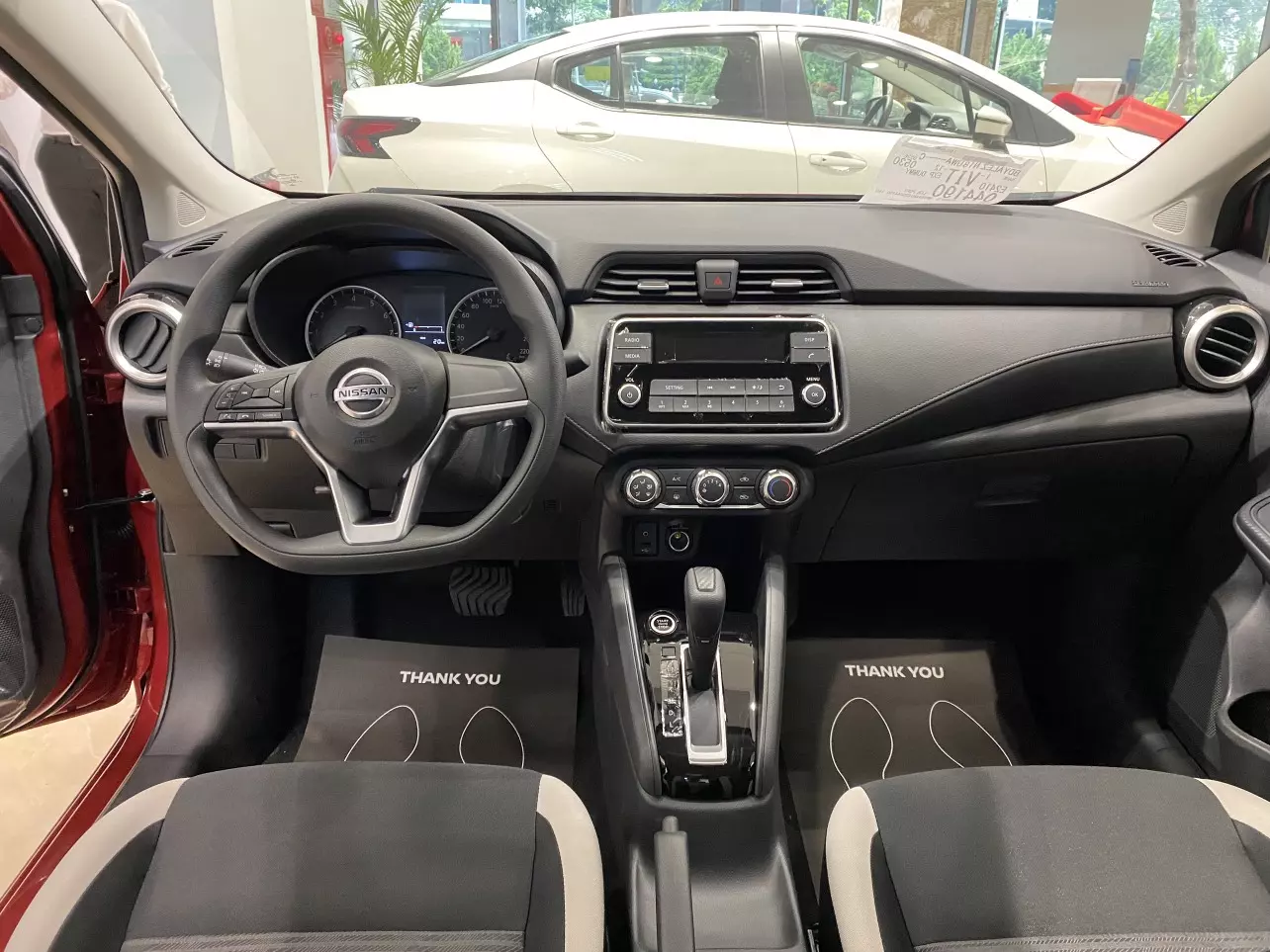 Đuôi xe Nissan Almera EL CVT