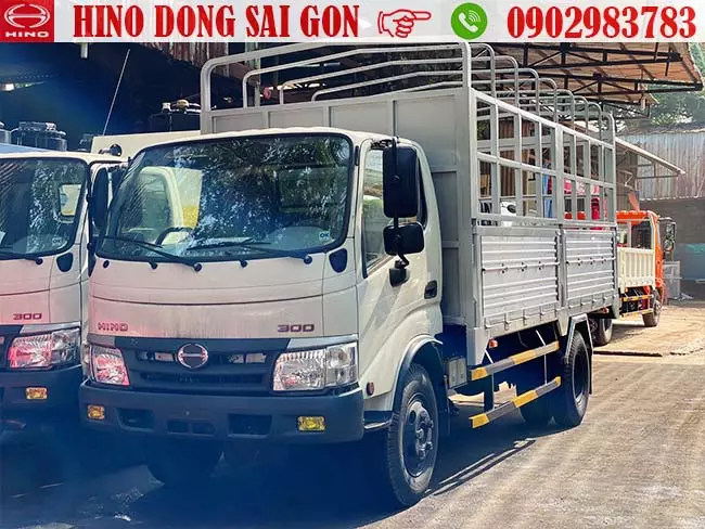 Xe tải Hino 5 tấn đóng thùng tiêu chuẩn