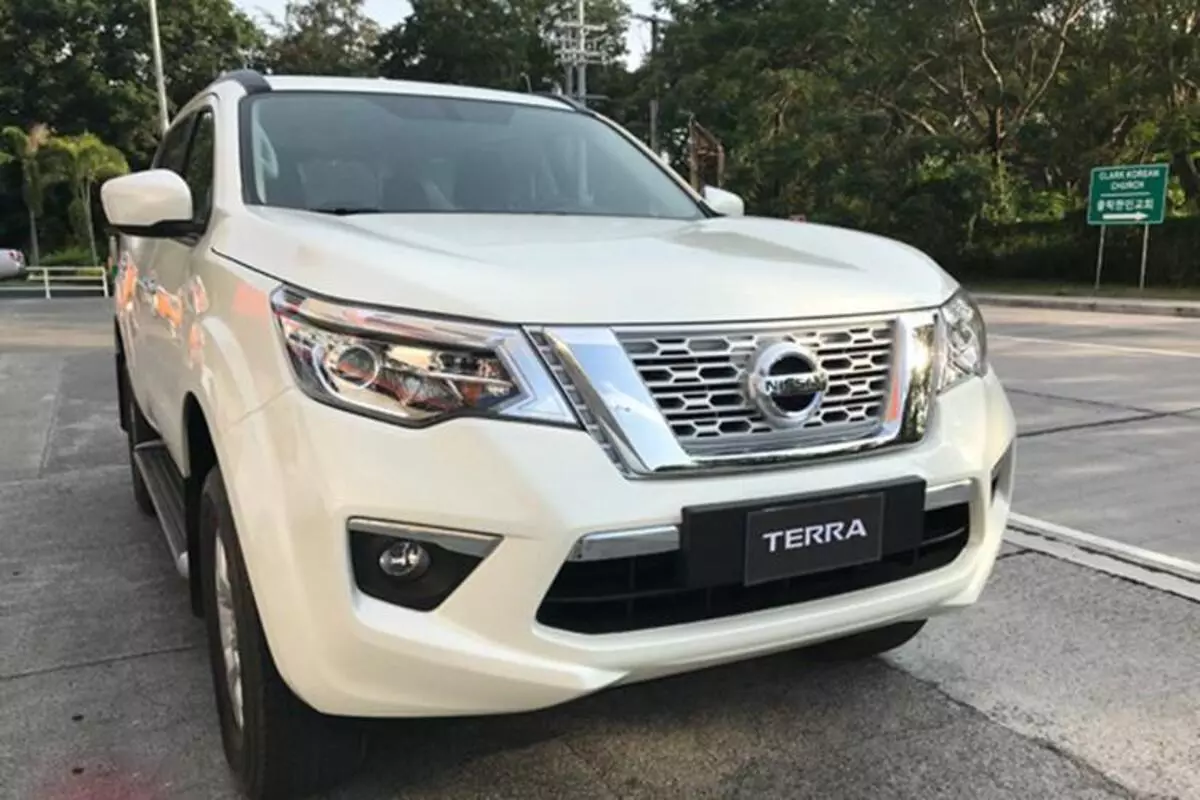 Thiết kế đầu xe Nissan Terra 2019 đầy ấn tượng