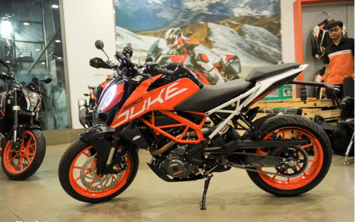 Giá xe KTM Duke 390 trên thị trường hiện nay