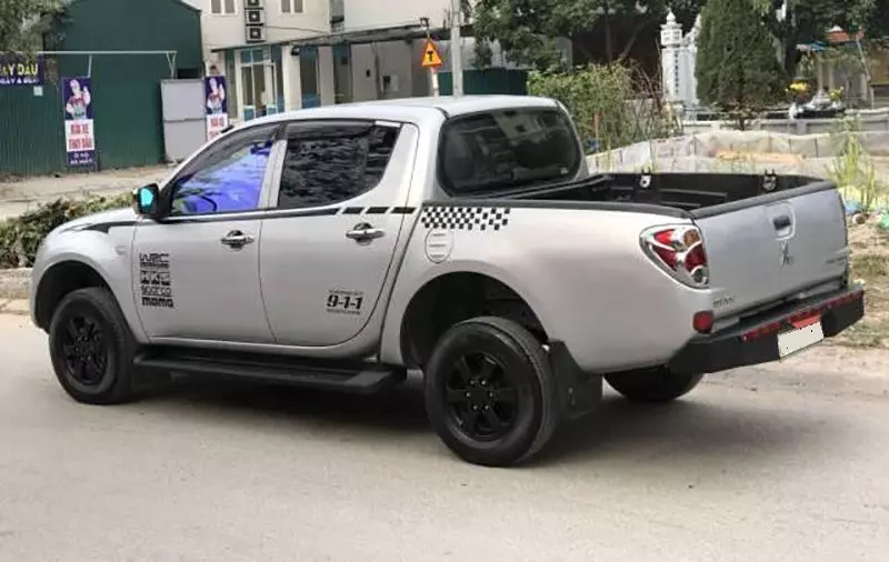 Mitsubishi Triton đời 2009-2010