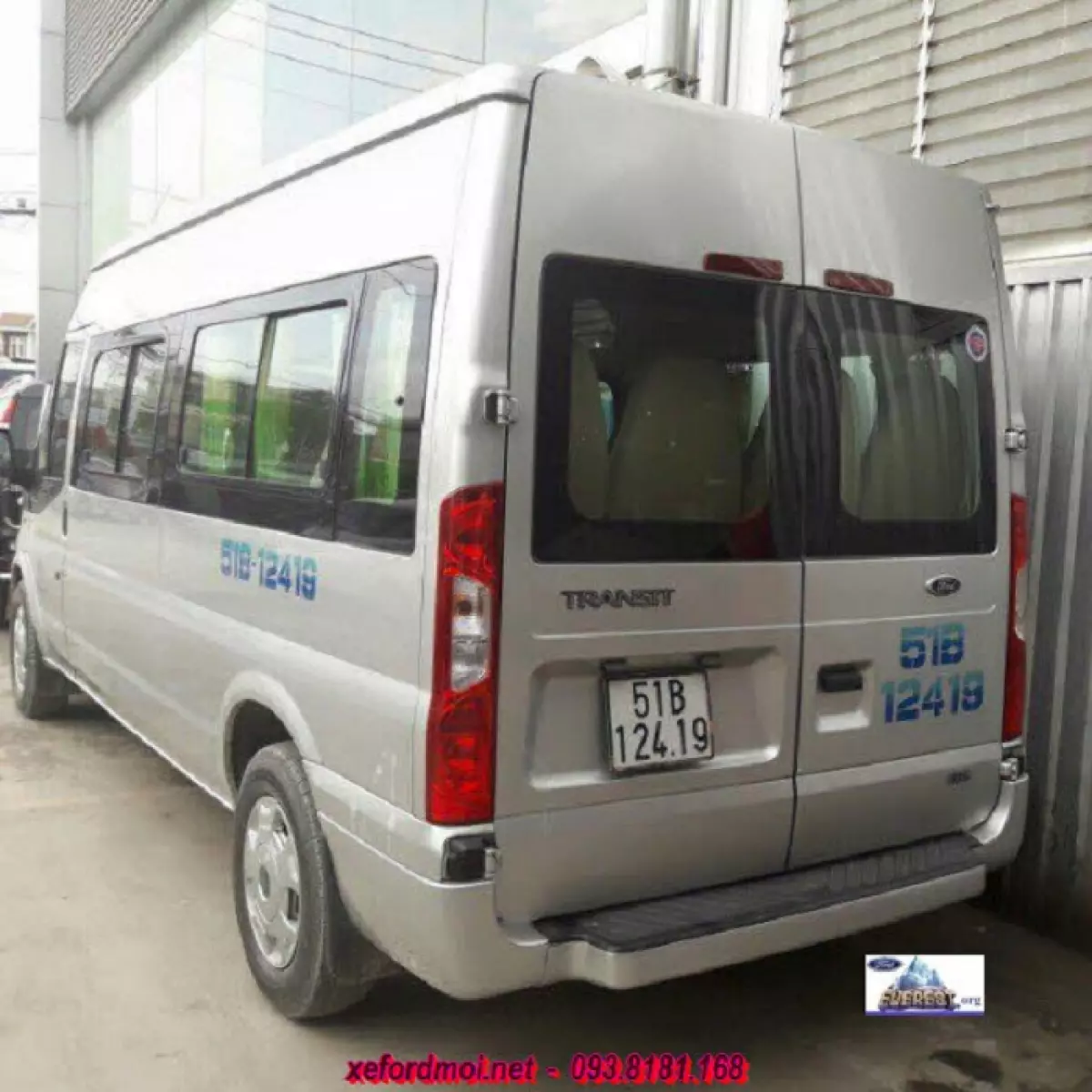 Ford Transit 16 Chỗ