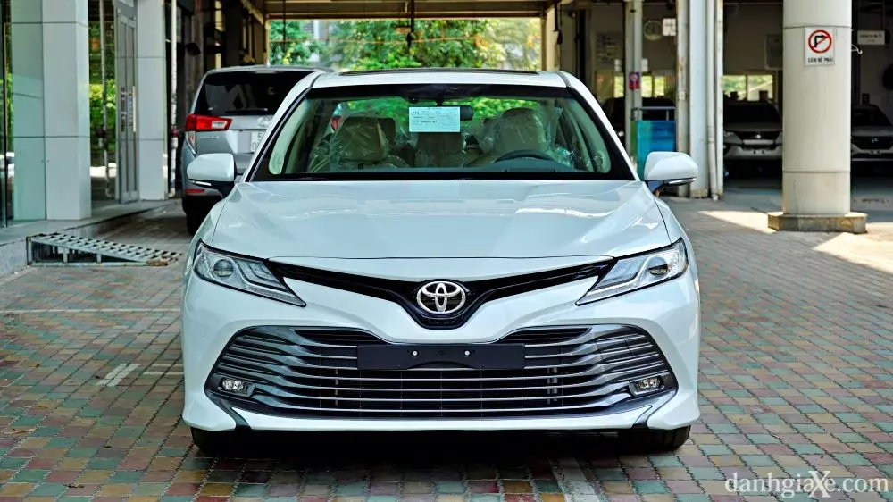 Toyota Camry 2021