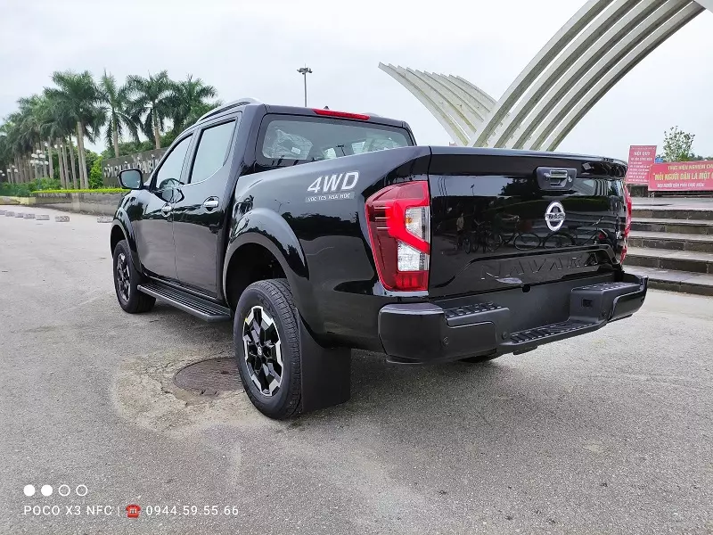 Cụm Đèn Hậu Xe Nissan Navara