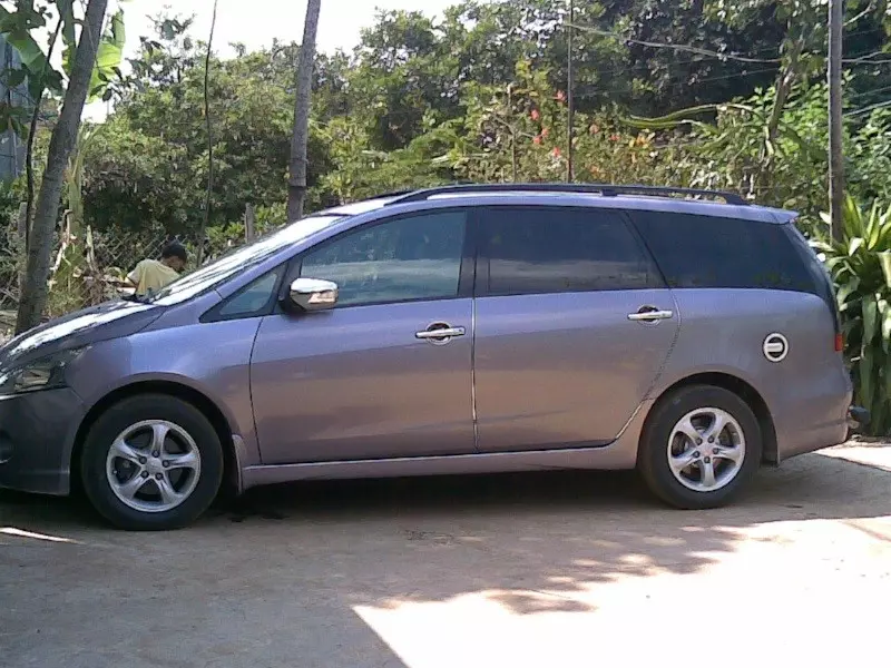 Kiểu dáng thiết kế của Mitsubishi Grandis 2006