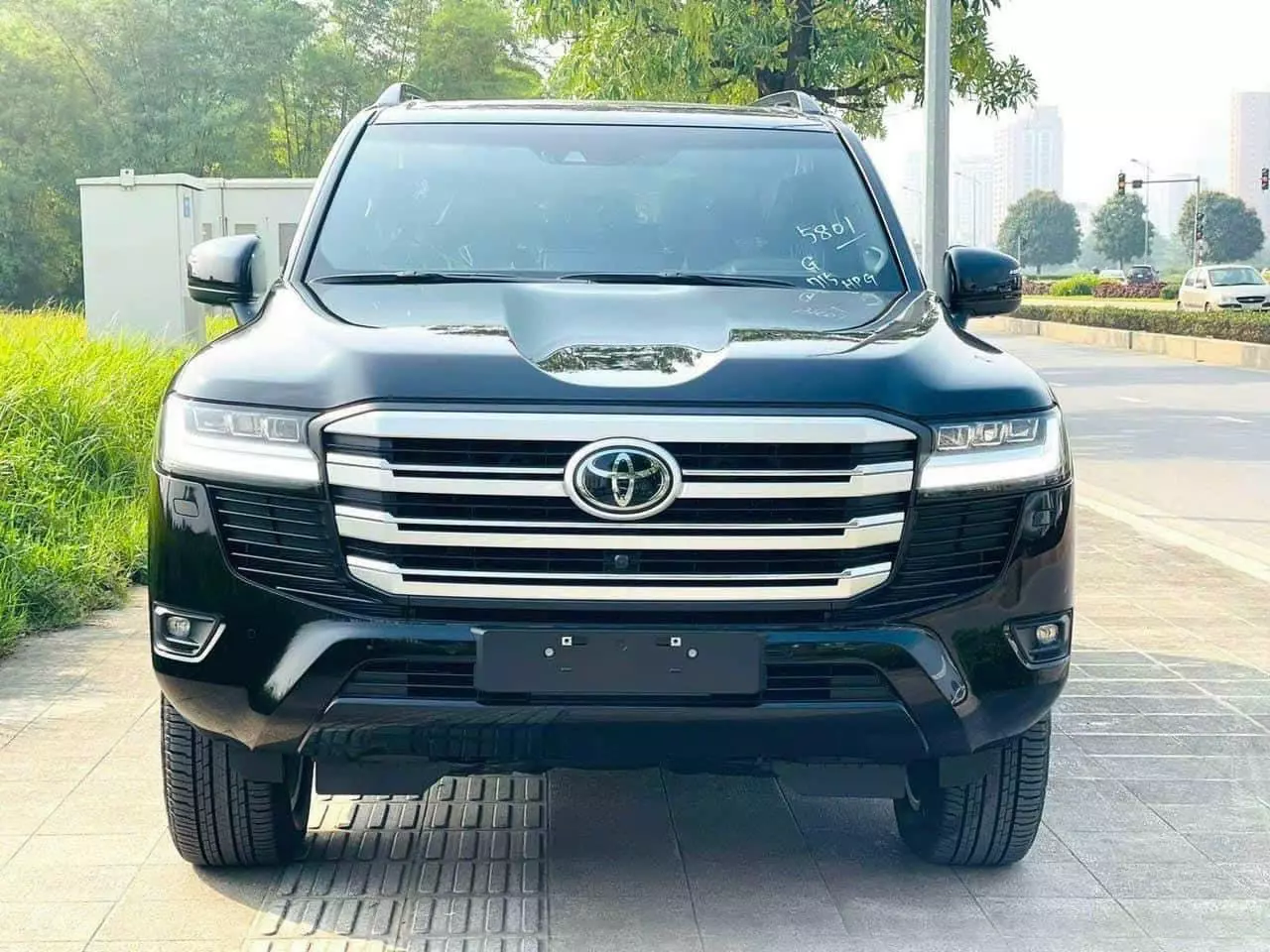 Hệ thống đèn Land Cruiser