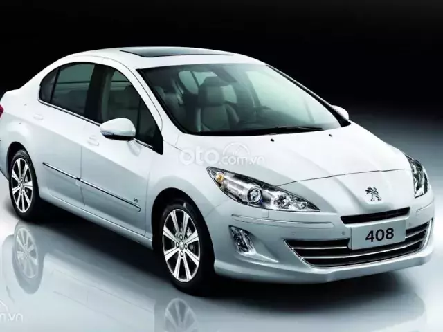 Đánh giá xe Peugeot 408 5