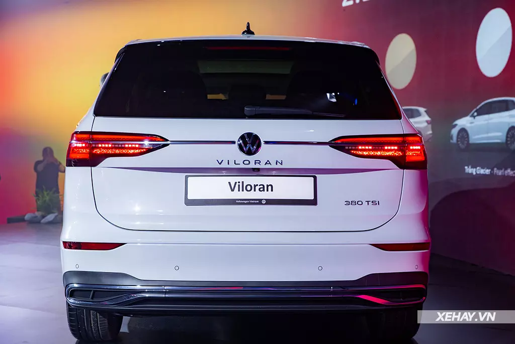 Volkswagen Viloran: MPV cao cấp giá nhất phân khúc
