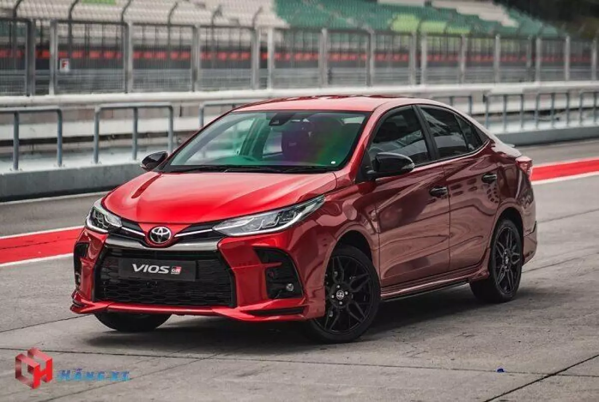 Ngoại thất xe Toyota Vios GRS 2022